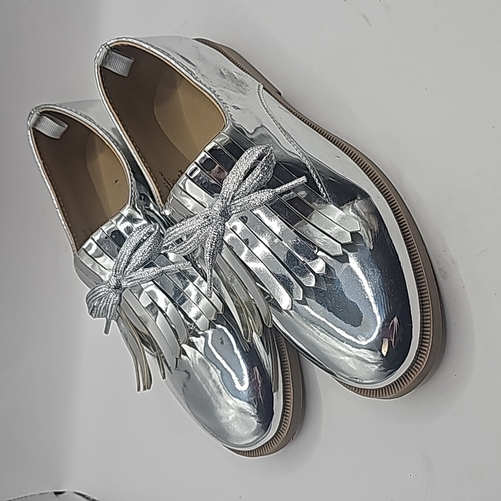 Crazy 8's Silver Slip on Dress Shoes Girls Size 1C girls